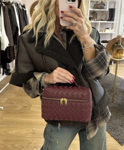 mini borsa intrecciata in pelle bordeaux
