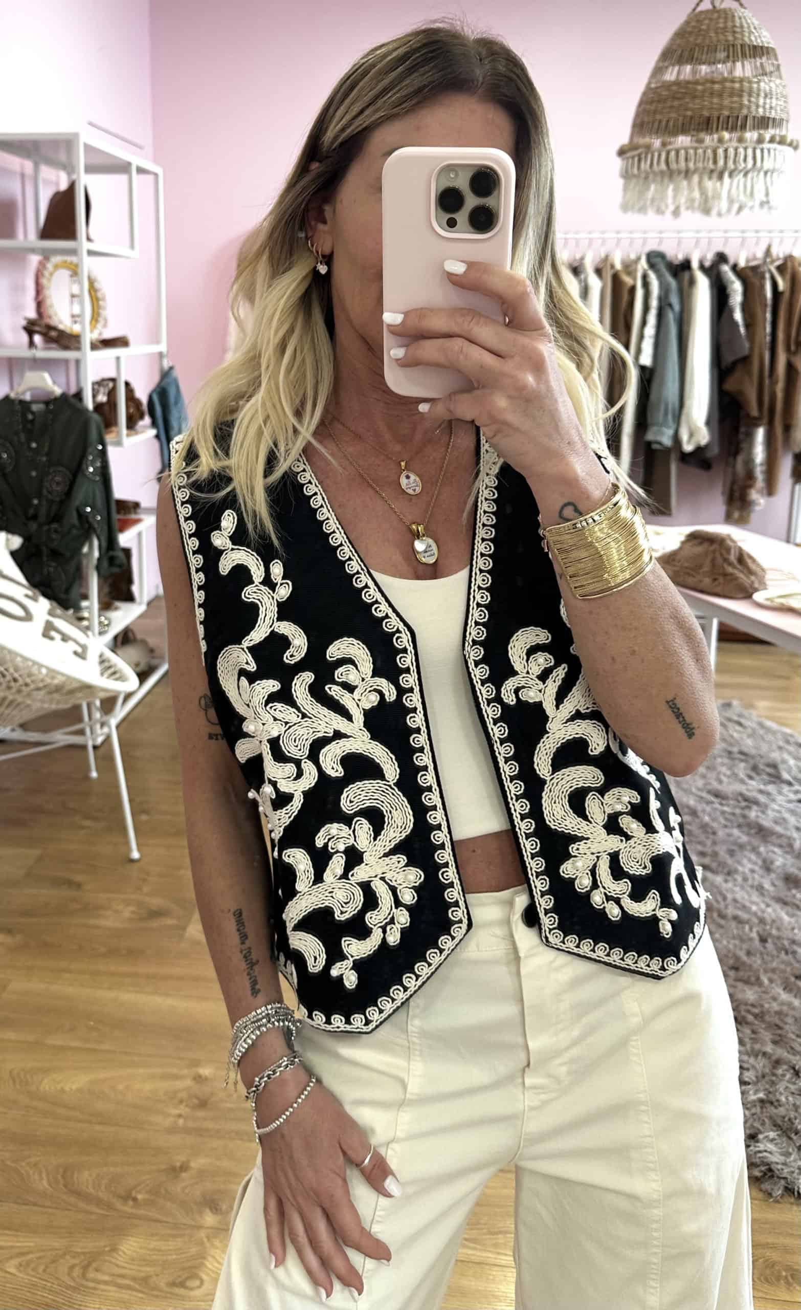 gilet con ricami