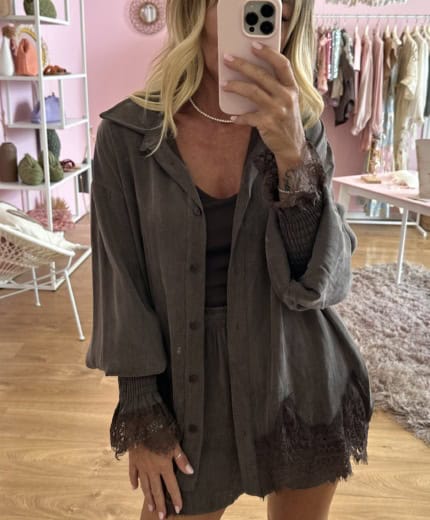Camicia morbida con pizzo