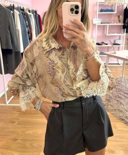 Short farfalla cioccolato  eco pelle motel