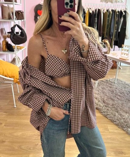 camicia over con bralette vicolo